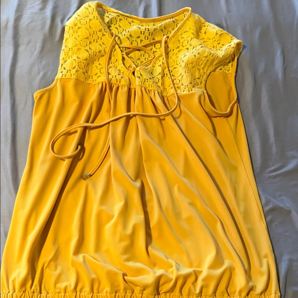 Lace Yoke Sleeveless Blouse - Yellow